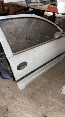 Corsa c tek kapı sağ ön kapı