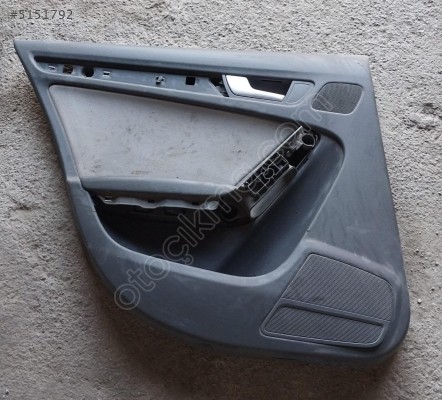 8K0867305 orj çıkma audi a4 sol arka kapı döşemesi