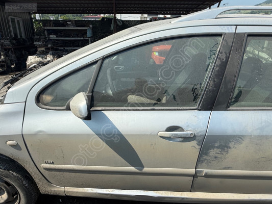 PEUGEOT 307 SW SOL ÖN KAPI