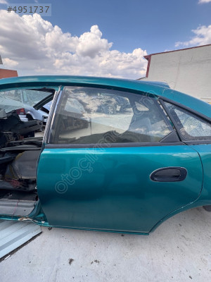 Mazda 323 lantis sol arka kapı