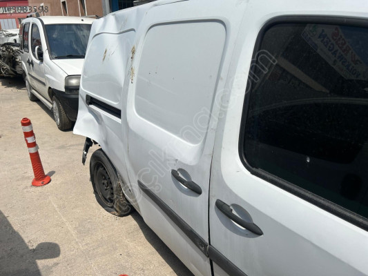 RENAULT KANGO SAG SURGULU KAPI ,