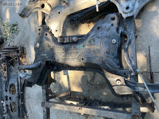 CİTROEN C4 MOTOR ALT TRAVERS