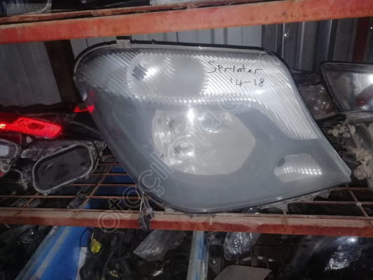 MERCEDES SPRİNTER SAĞ ÖN FAR ÇIKMA