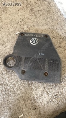 Volkswagen Bora motor üst kapağı