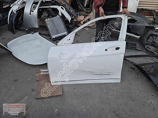 MERCEDES C SERİSİ 204 KASA SOL ÖN KAPI ORJİNAL