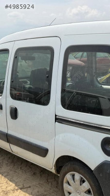 RENAULT KANGOO SOL ARKA SÜRGÜLÜ KAPI ÇIKMA