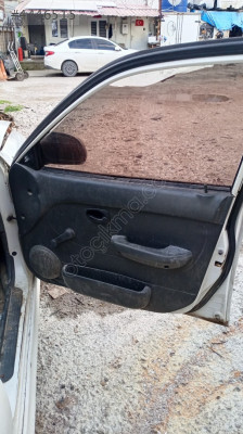 Hyundai accent kapı döşemesi