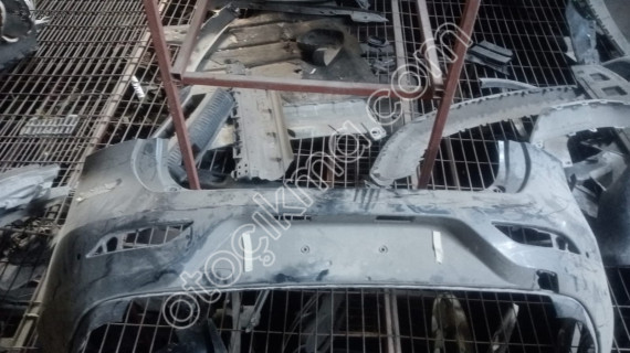 2012 Volvo V40 arka tampon çıkma