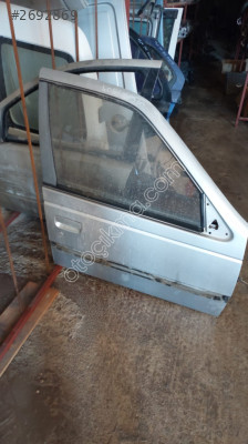 PEUGEOT 405 SAĞ ÖN KAPI