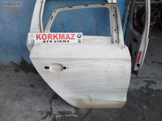 AUDI A1 SAĞ ARKA KAPI