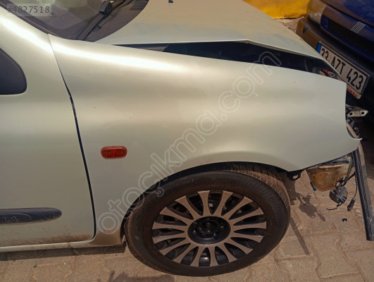 Renault Clio 2 sağ çamurluk