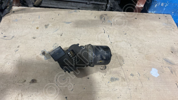 RENAULT CLİO 2 ARKA CAM MOTORU
