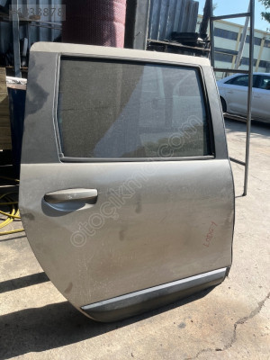 DACİA LODGY SAĞ ARKA KAPI