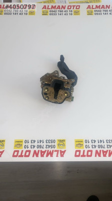 Opel Combo B Çıkma Bagaj Kilidi