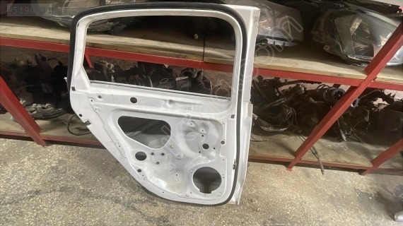2013-2018 AUDİ A3 SOL ARKA KAPI ORJ ÇIKMA