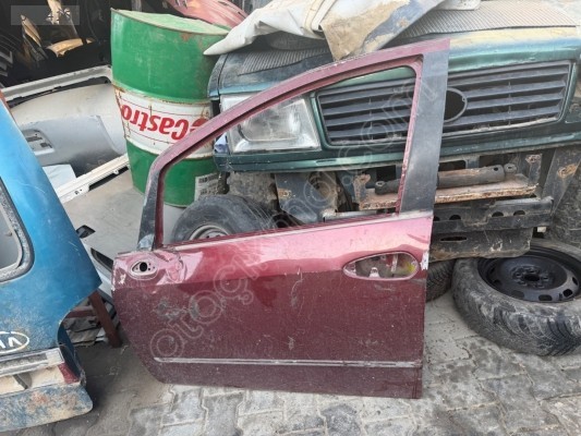 Fiat Linea sol ön kapı