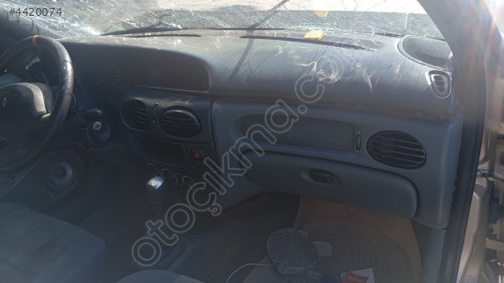 renault megane 1 dolu göğüslük