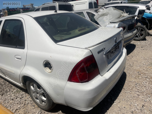 GEELY echo arka sol çamurlu