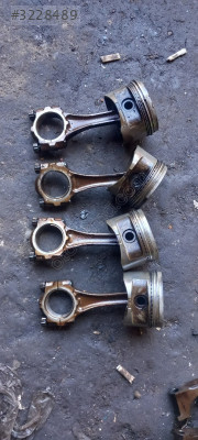 Çıkma toyota corolla piston kolu