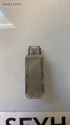 3B0947415B volkswagen passat B5 sol ön kapı kartonu lambası
