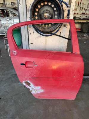 Opel corsa d sağ arka kapı