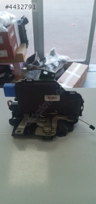 PASSAT KAPI KİLİT