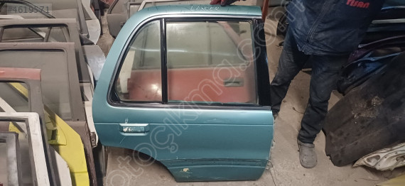 MİTSUBİSHİ LANCER SAĞ ARKA KAPI