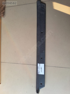Mazda B2500 İç Kapı Basamağı UB3968711 - Sağ Ön