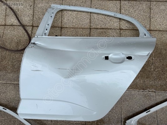 RENAULT MEGANE 4 ÇIKMA ORİJİNAL SOL ARKA KAPI BD2
