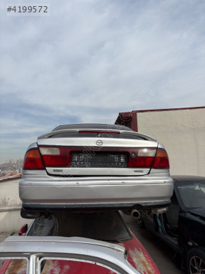 Mazda 323 komple arka