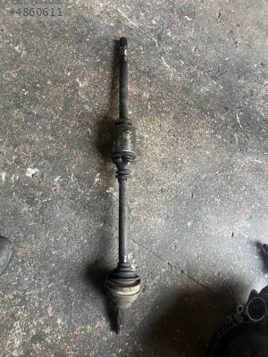 RENAULT TRAFİC 1.9 SAĞ AKS