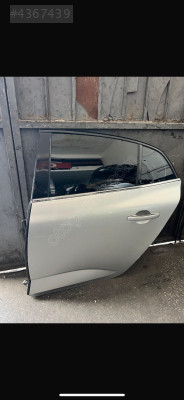 RENAULT MEGANE 4 ÇIKMA SOL ARKA KAPI