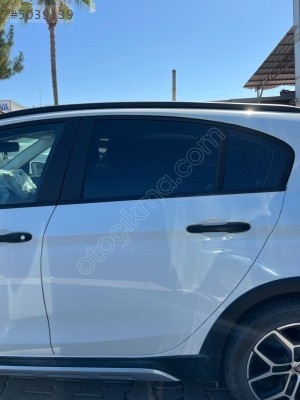 FİAT EGEA CROSS SOL ARKA KAPI  ORİJİNAL SÖKME