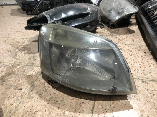 PEUGEOT PARTNER SAĞ FAR