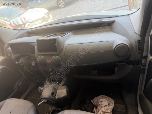 Fiat Fiorino ön göğüslük