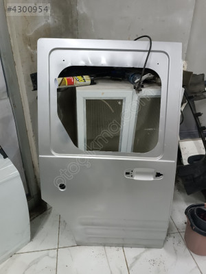 Connect sağ arka kapı