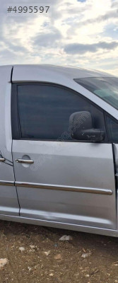 VOLKSWAGEN CADDY SAĞ ÖN KAPI ÇIKMA