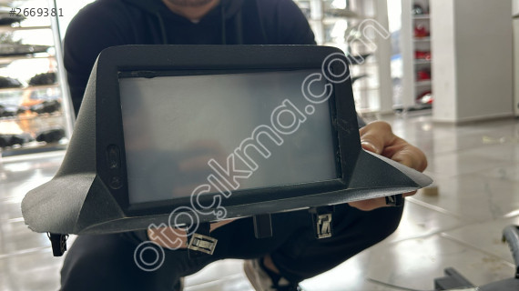 2011-18 MODEL RENAULT FULENCE ANDROİD EKRAN HATASIZ