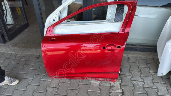 Clio 5 sol ön kapı