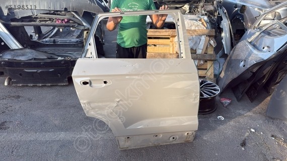Seat ateca sağ arka kapı