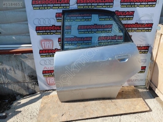 AUDİ A4 SOL ARKA KAPI
