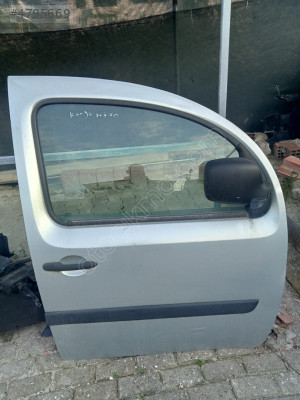 RENAULT KANGO 3 SAĞ ÖN KAPI