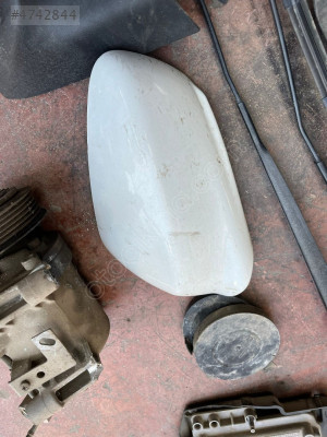 PEUGEOT  301   SOL  AYNA   KAPAĞI