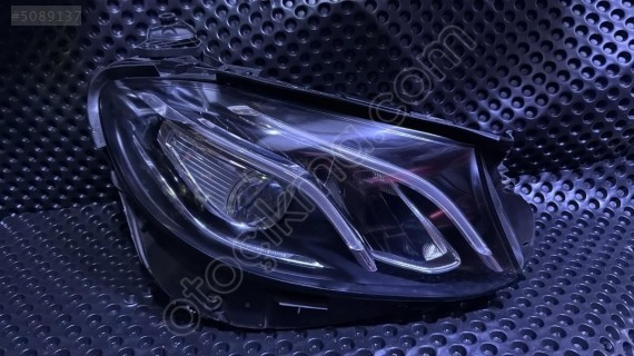 MERCEDES W213 E SERİSİ SAĞ FAR