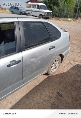 Seat Cordoba sol arka kapı