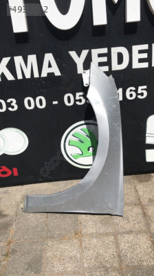 Süperb sol çamurluk