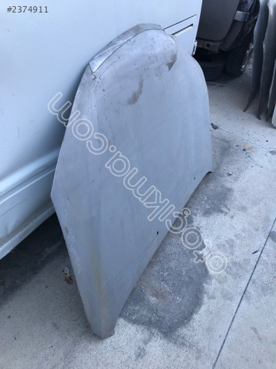 Geely Emgrand Ön Kaput