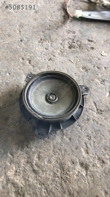 Toyota Aurıs sol arka kapı hoparlör