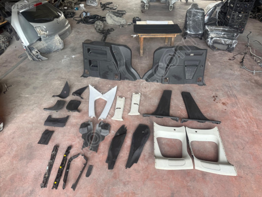 Ford Courier İç Trim