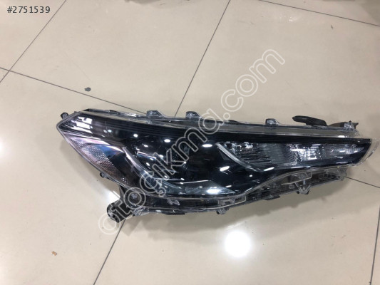 TOYOTA COROLLA CROSS SAĞ FAR